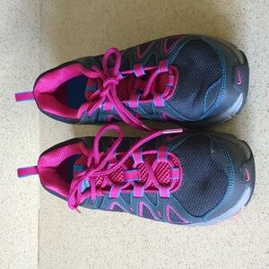 Nike Air Alvord 10 Women's Trail Running Shoes Size 7 Pink & Grey EUC